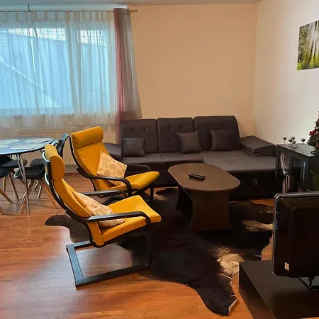 아파트 Apartmanovy Dom Triangel 도노발리